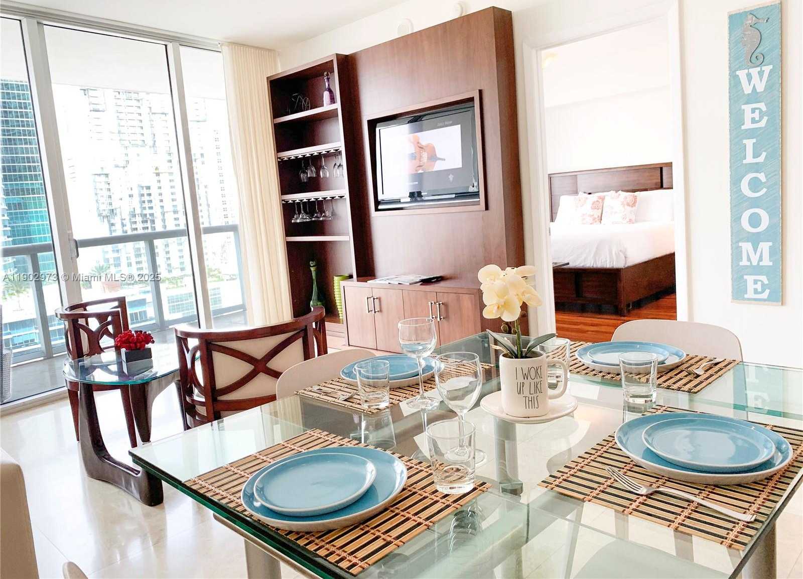 Imagen de Pequeño Objeto