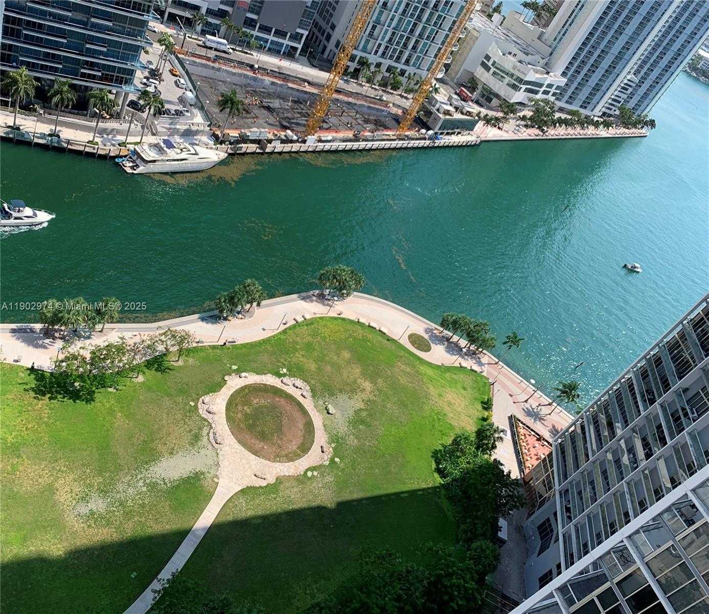 Small Image of Miami Number 10