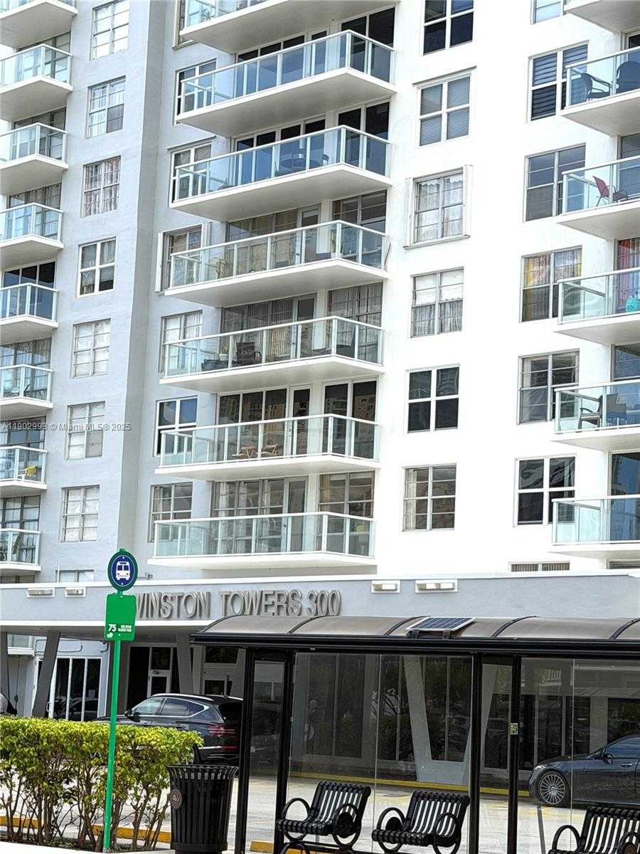Small Image of 230 174TH ST #409, Sunny Isles Beach Number 1