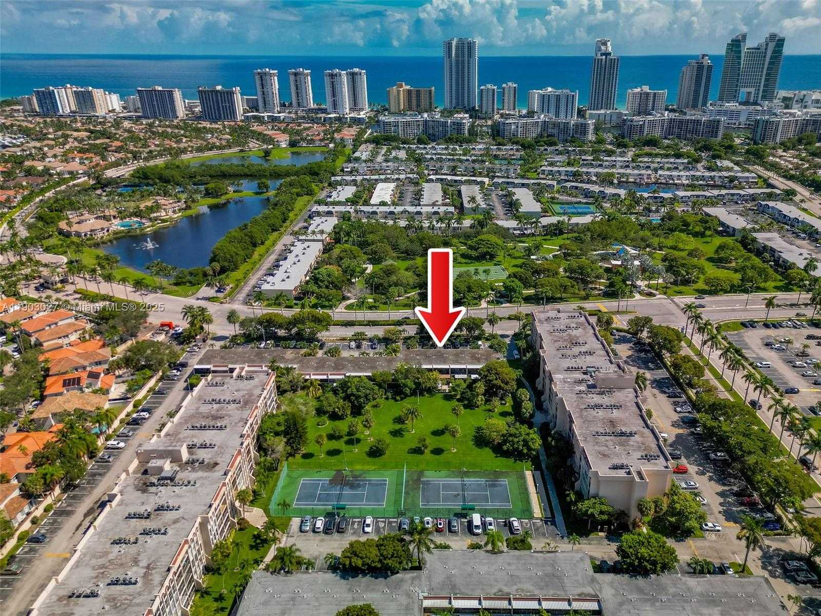 Small Image of 1001 THREE ISLANDS BLVD #29, Hallandale Beach Number 40