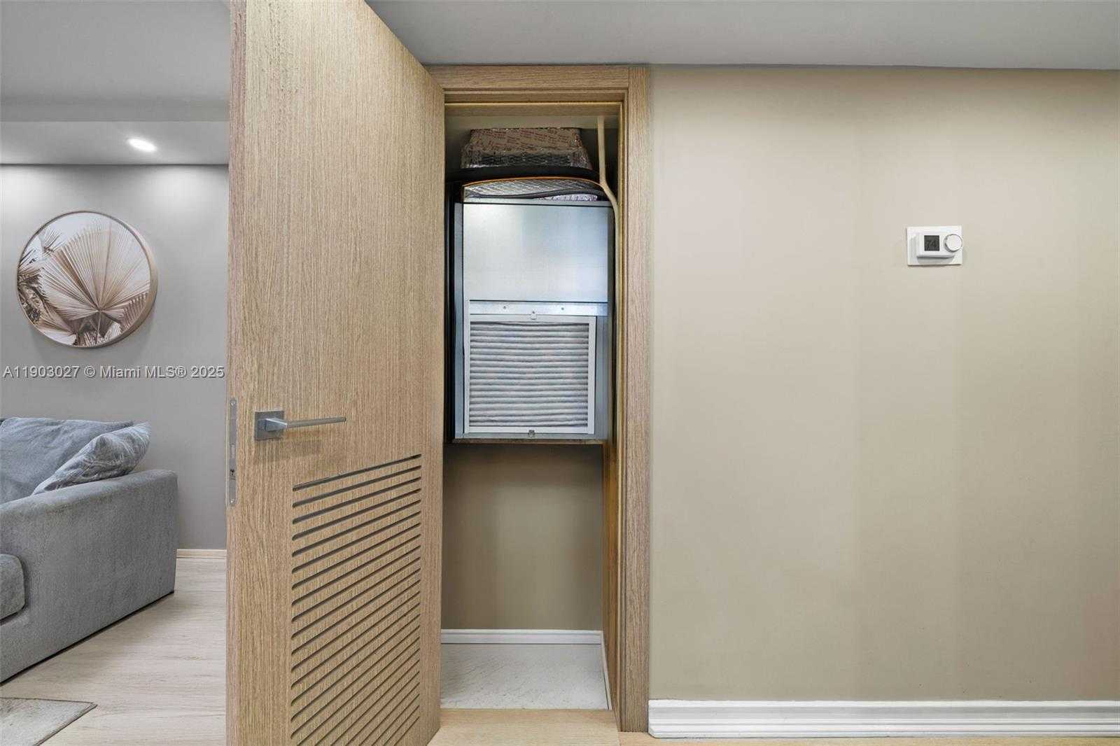 Small Image of 1001 THREE ISLANDS BLVD #29, Hallandale Beach Number 6