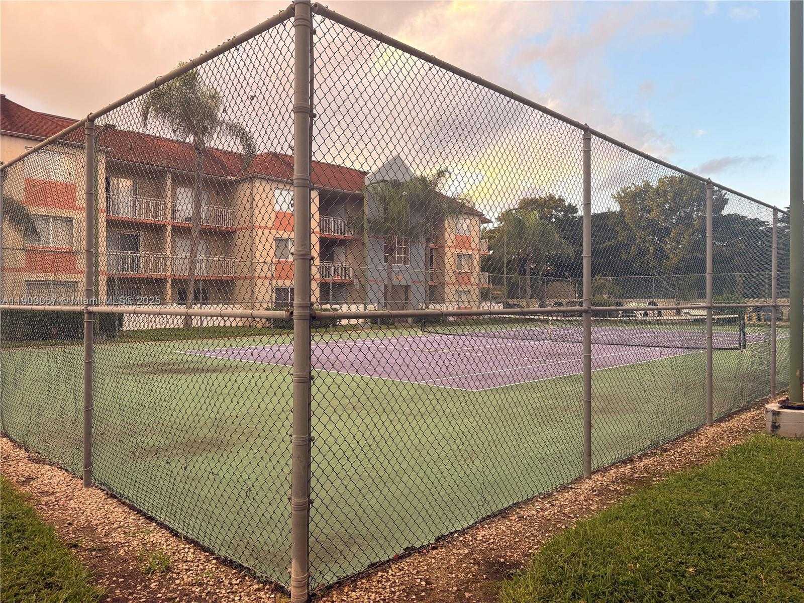 Small Image of 18850 NORTH WEST 57TH AVE #306, Hialeah Number 14