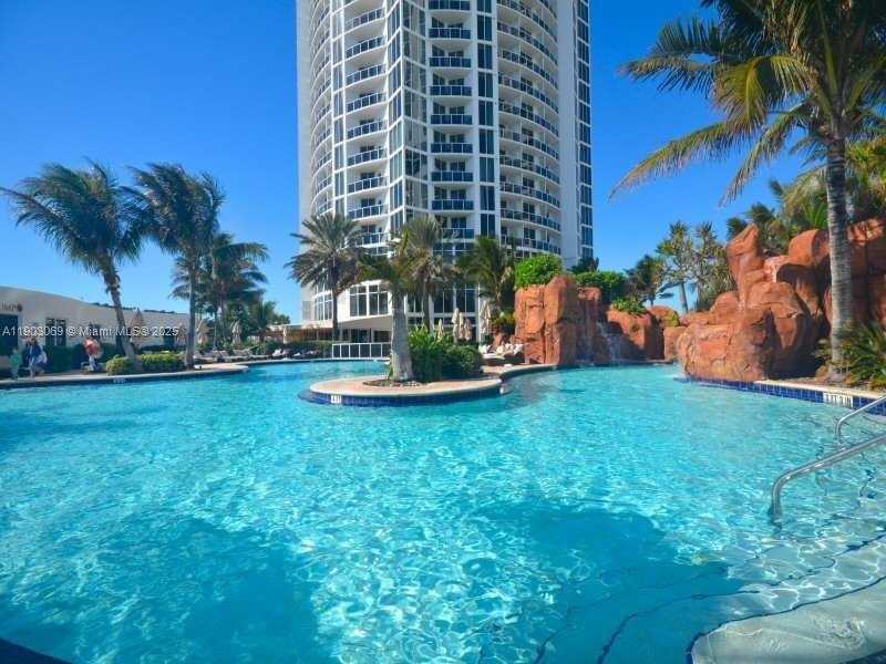 Small Image of 18001 COLLINS AVE #2204, Sunny Isles Beach Number 5