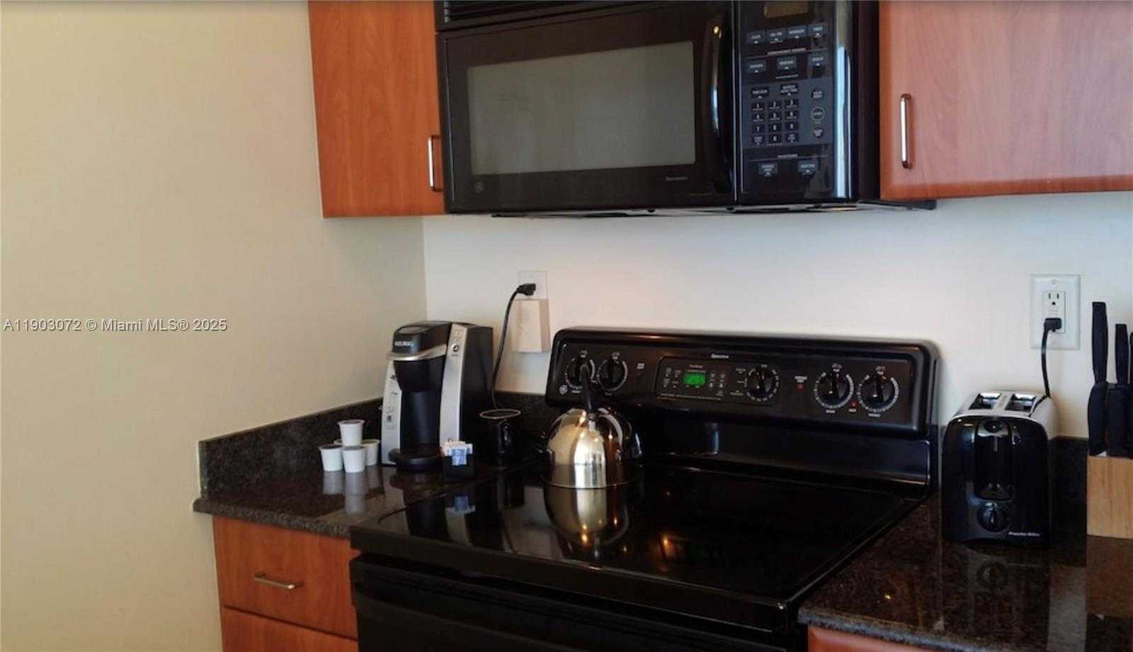 Small Image of 18001 COLLINS AVE #2102, Sunny Isles Beach Number 17