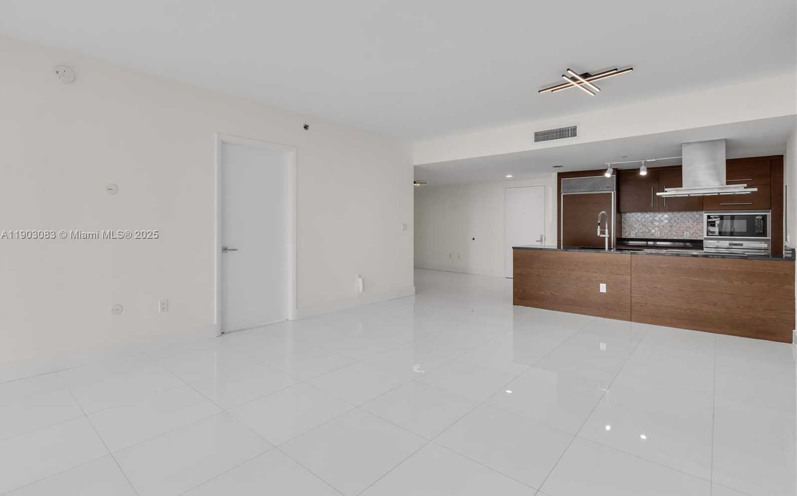 Small Image of 495 BRICKELL AVE #BAY607, Miami Number 14