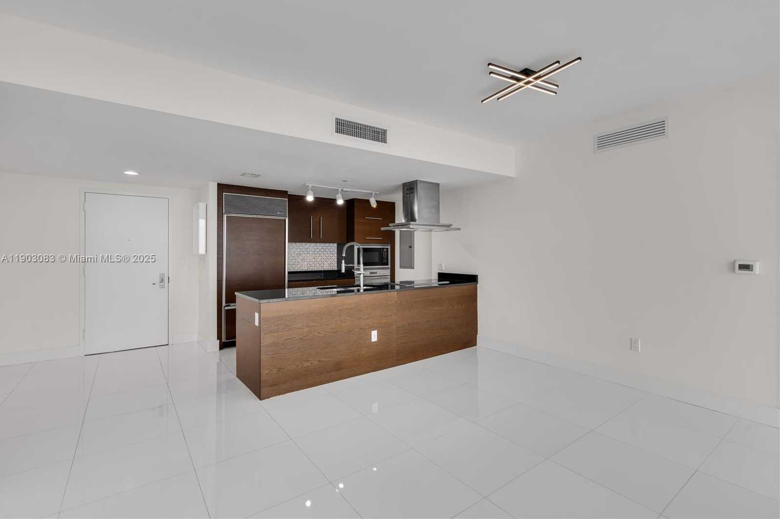 Small Image of 495 BRICKELL AVE #BAY607, Miami Number 15