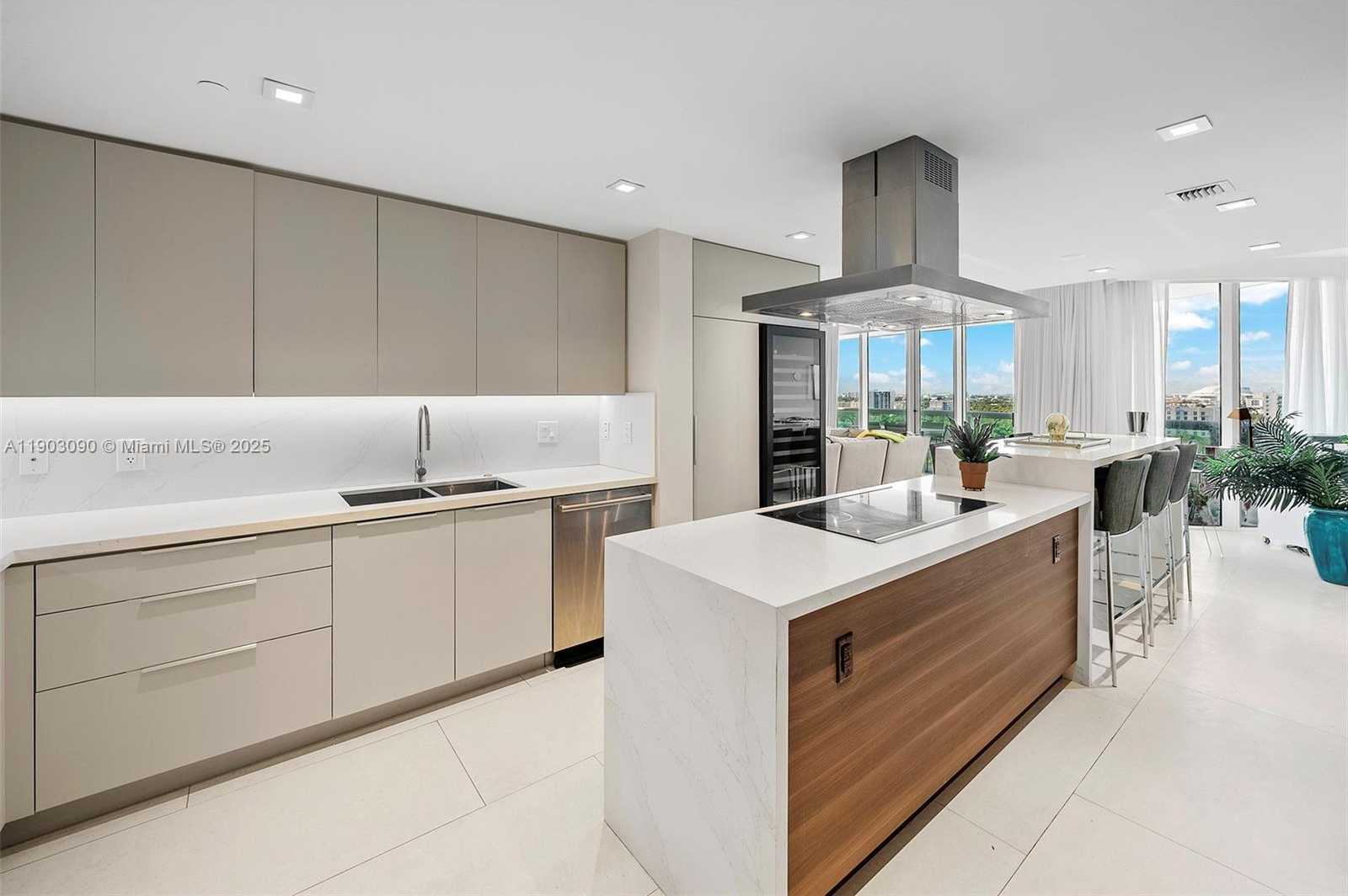 Imagen de Pequeño Objeto