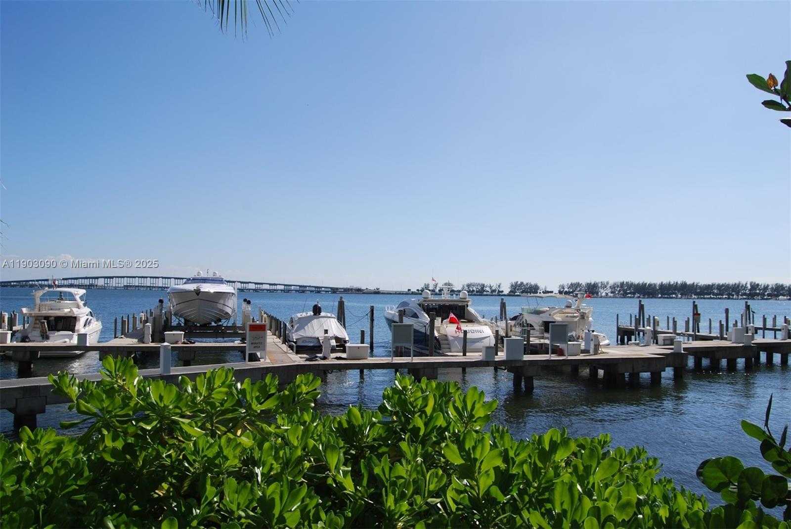 Imagen de Pequeño Objeto