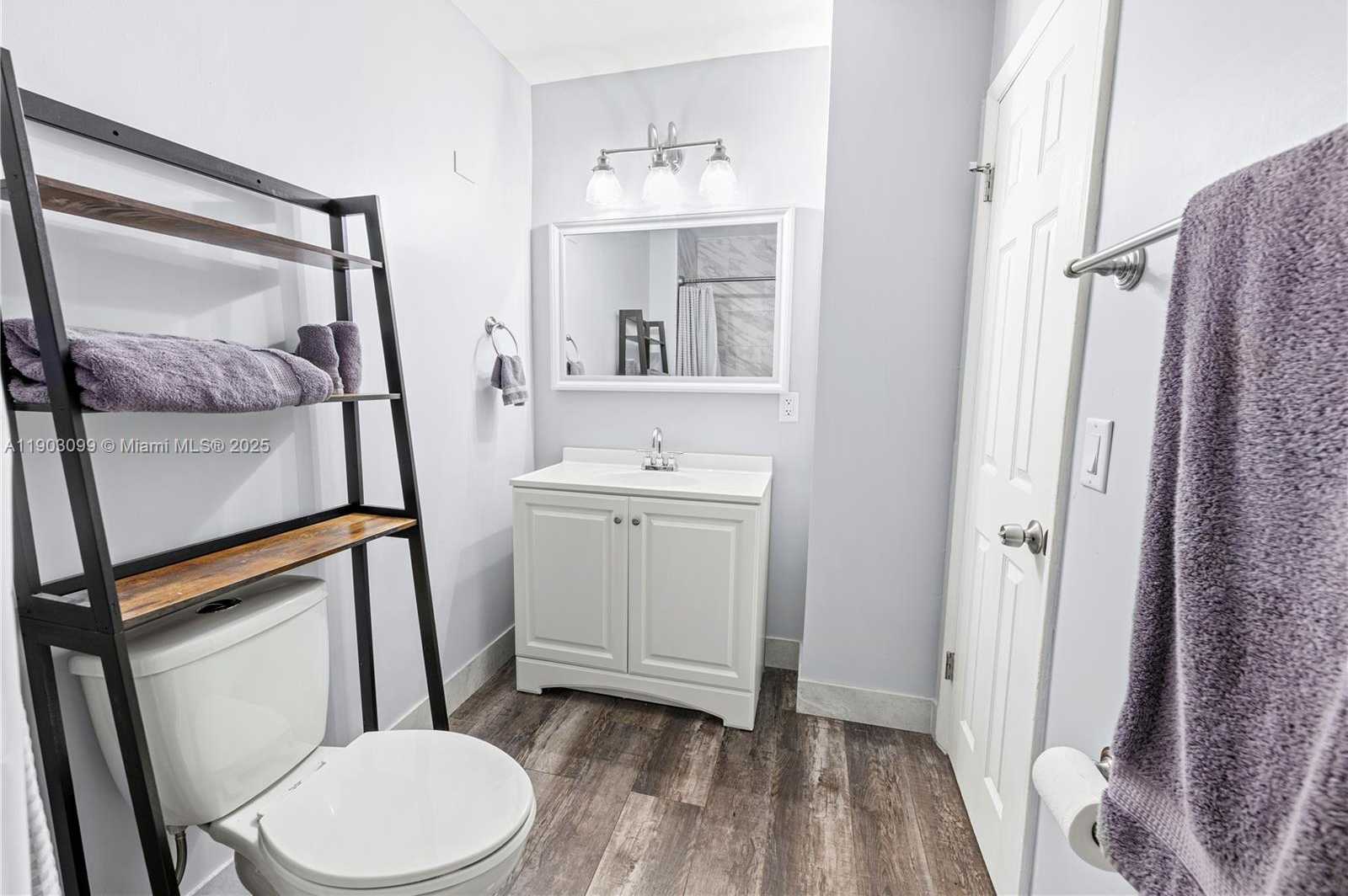 Small Image of 33 MADRID LN #4-9, Davie Number 19