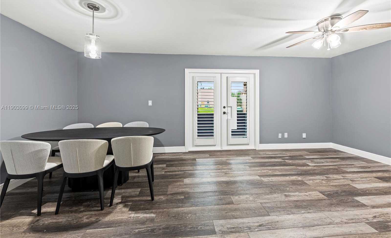 Small Image of 33 MADRID LN #4-9, Davie Number 31