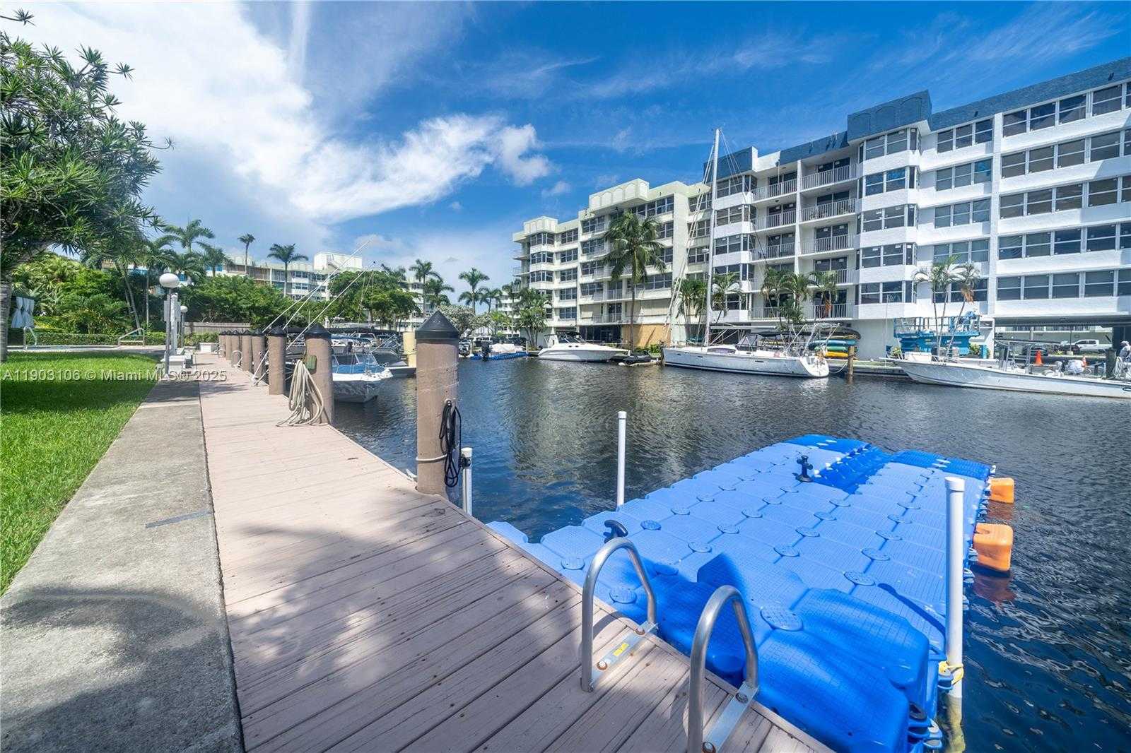 Small Image of 16523 NORTH EAST 26TH AVE #1B, North Miami Beach Number 36