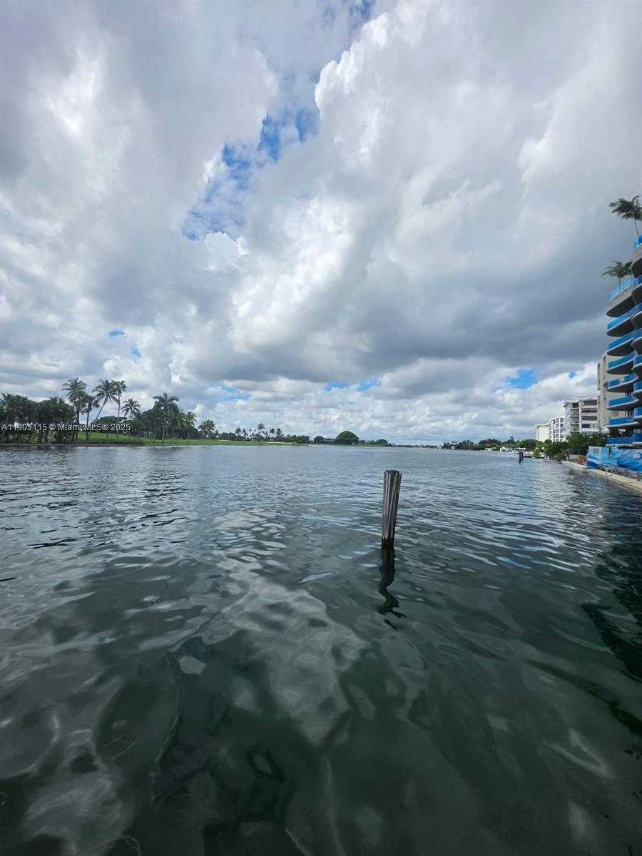 Small Image of 9102 WEST BAY HARBOR DRIVE #4-C, Bay Harbor Islands Number 16