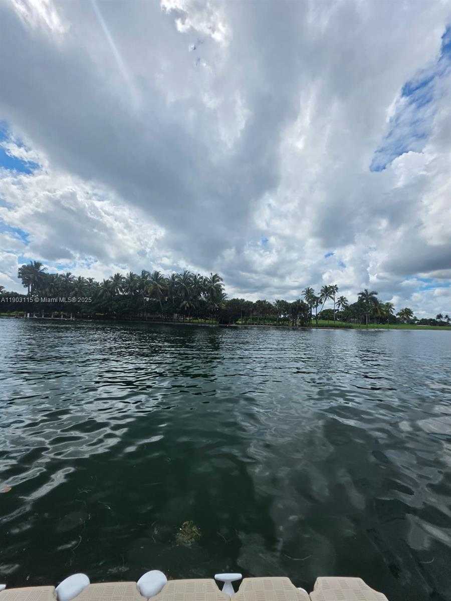 Small Image of 9102 WEST BAY HARBOR DRIVE #4-C, Bay Harbor Islands Number 18