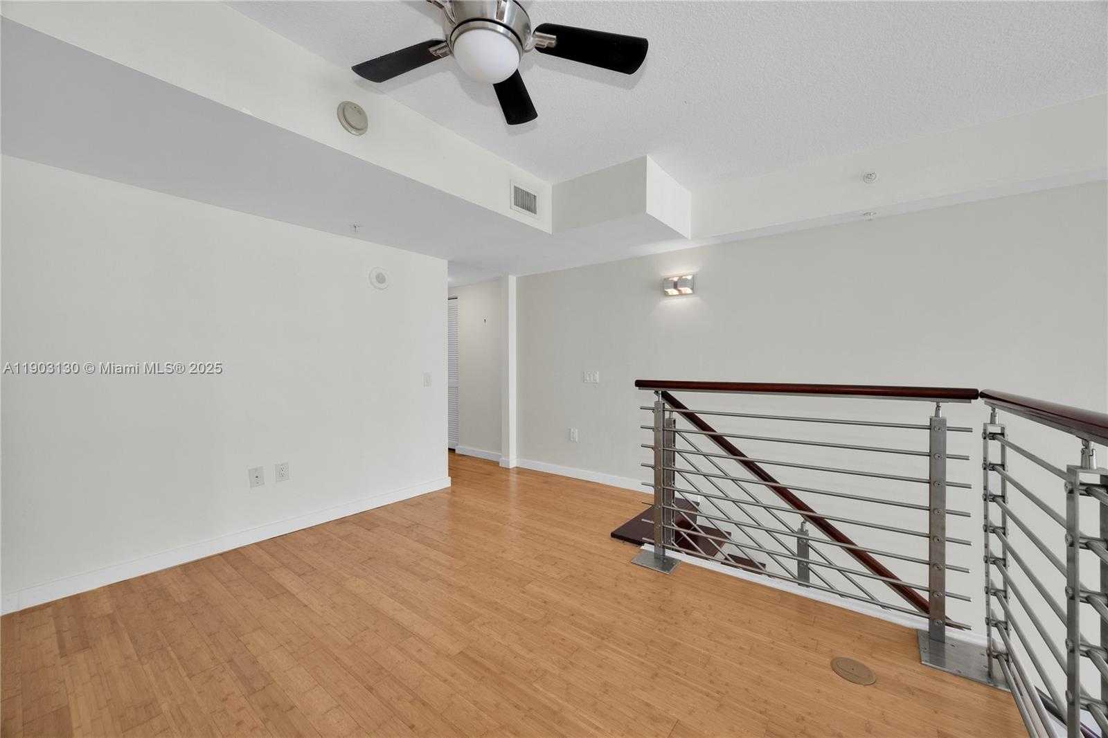 Small Image of 41 SOUTH EAST 5TH ST #1515, Miami Number 17