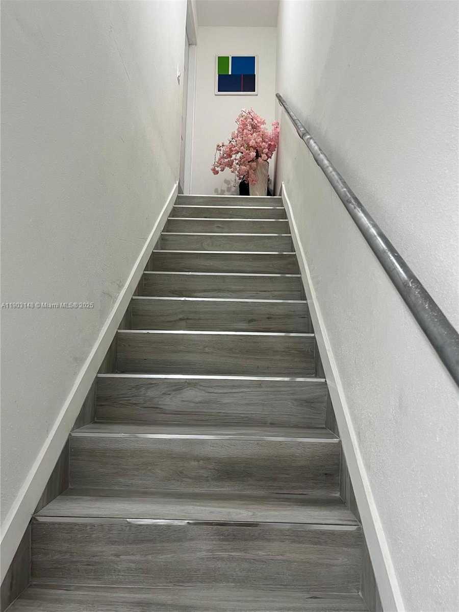 Imagen de Pequeño Objeto