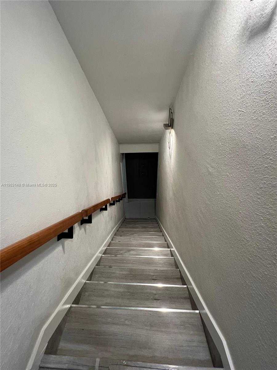 Imagen de Pequeño Objeto