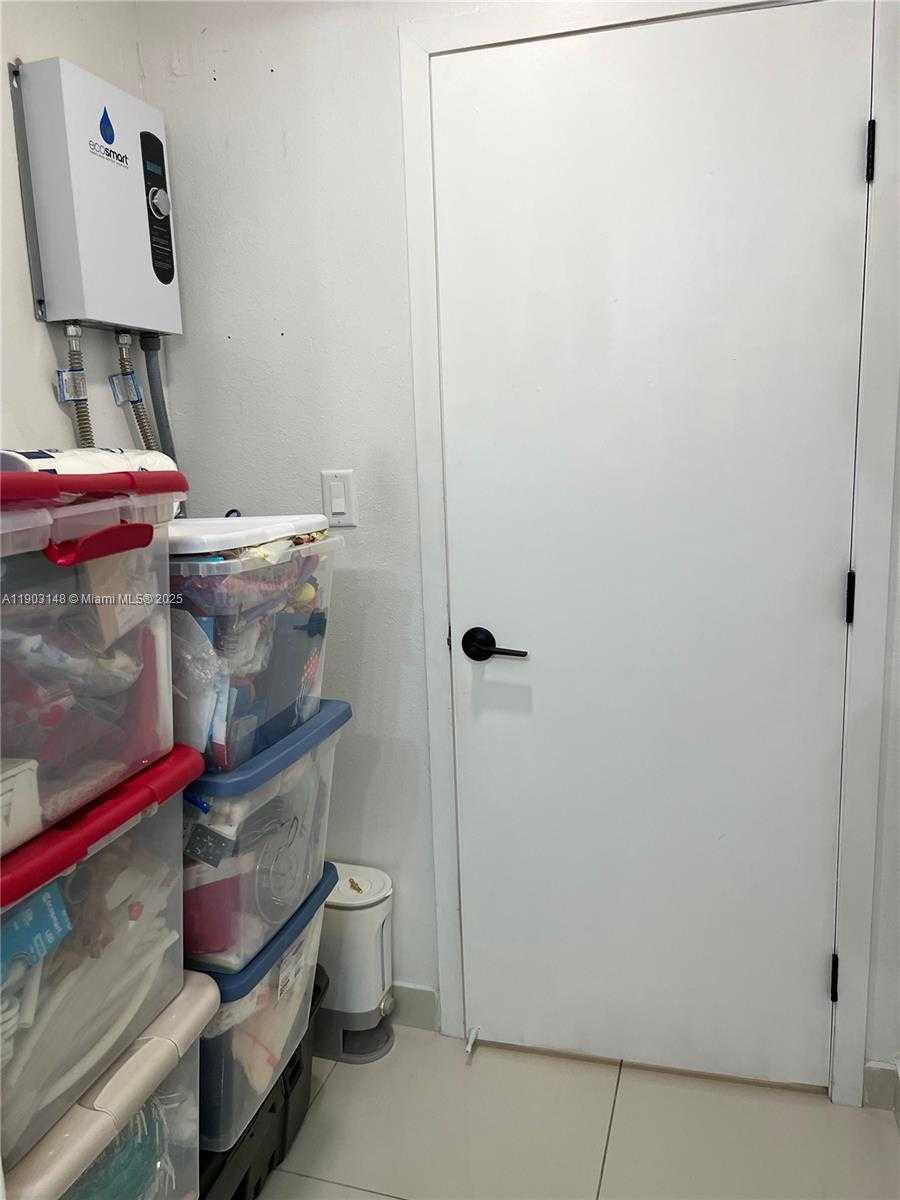 Imagen de Pequeño Objeto