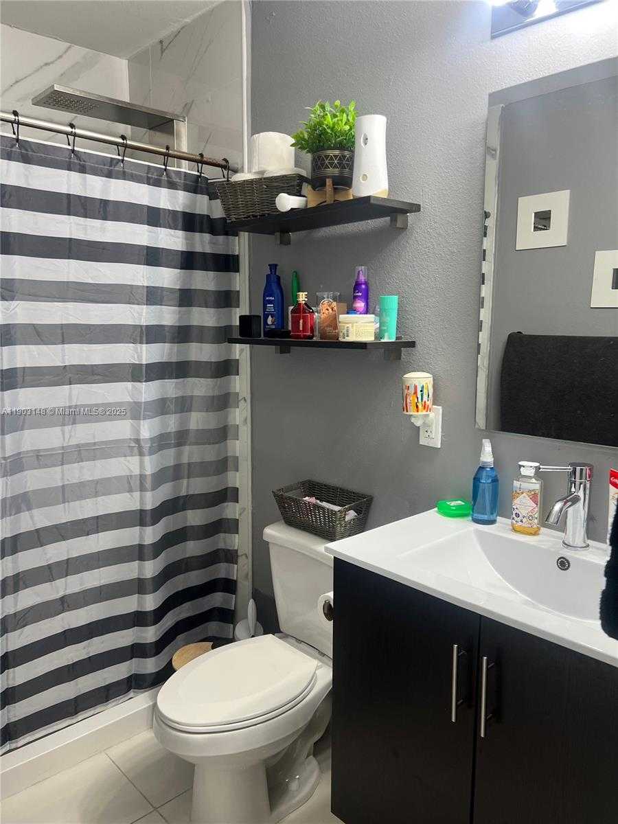 Imagen de Pequeño Objeto