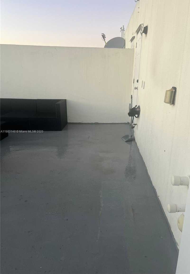 Imagen de Pequeño Objeto