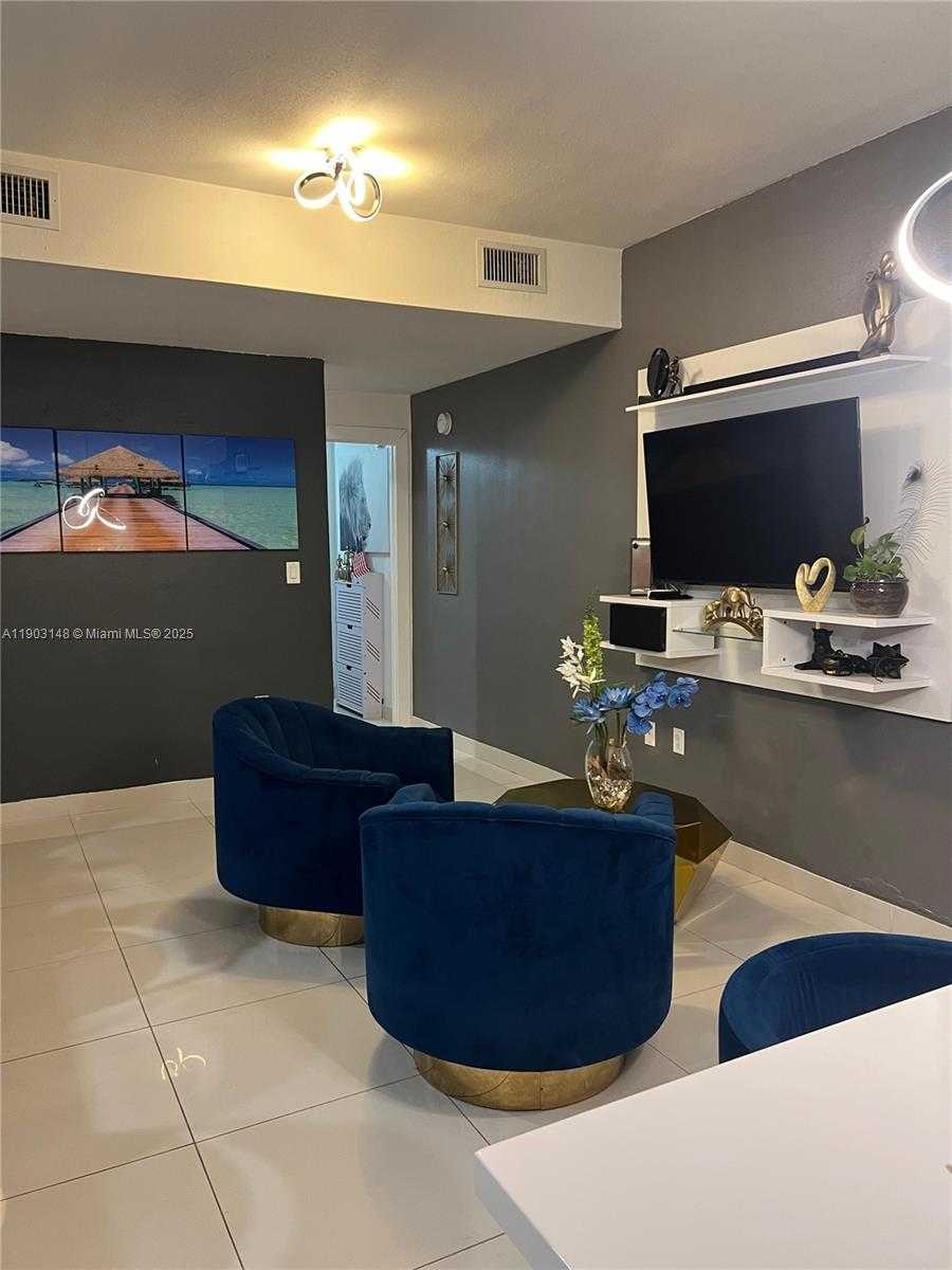 Imagen de Pequeño Objeto