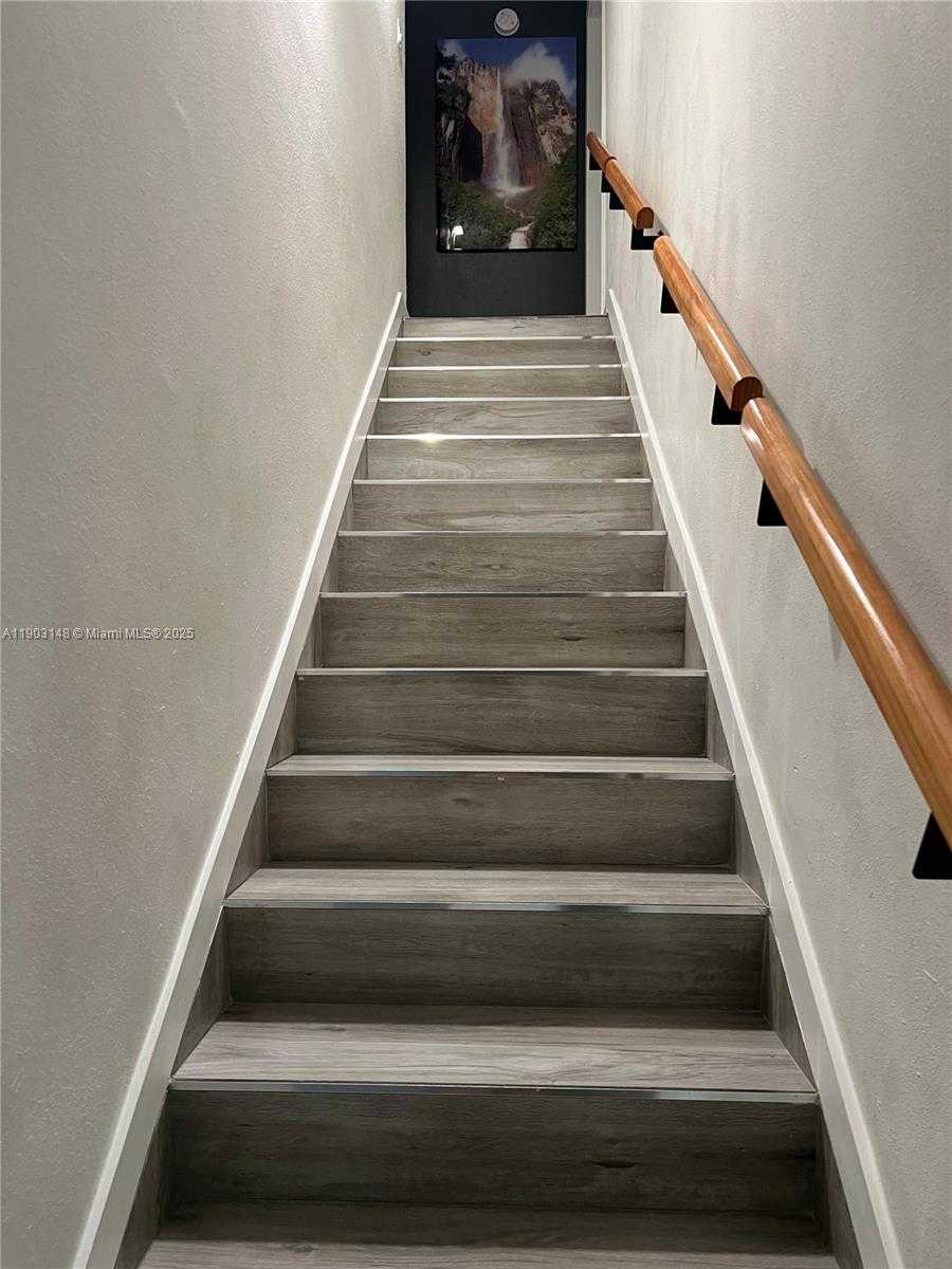 Imagen de Pequeño Objeto