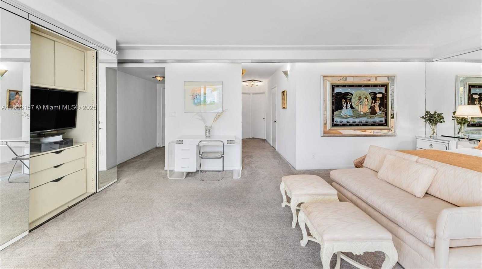 Imagen de Pequeño Objeto