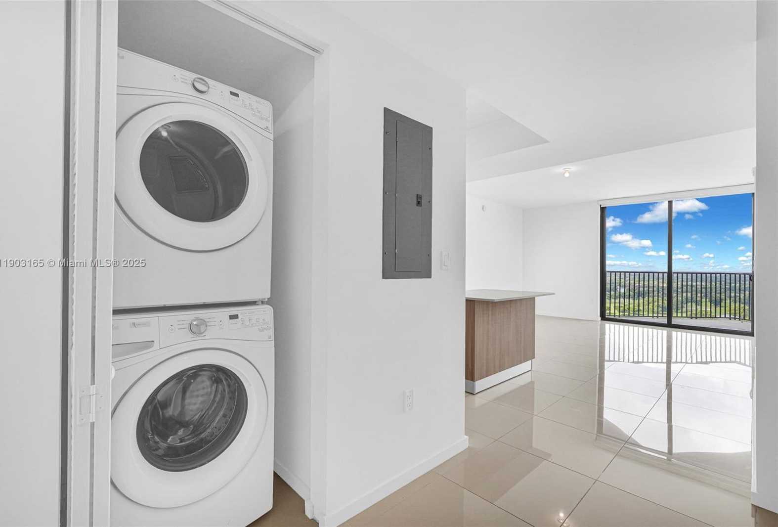 Small Image of 5300 NORTH WEST 85TH AVE #1604, Doral Number 31