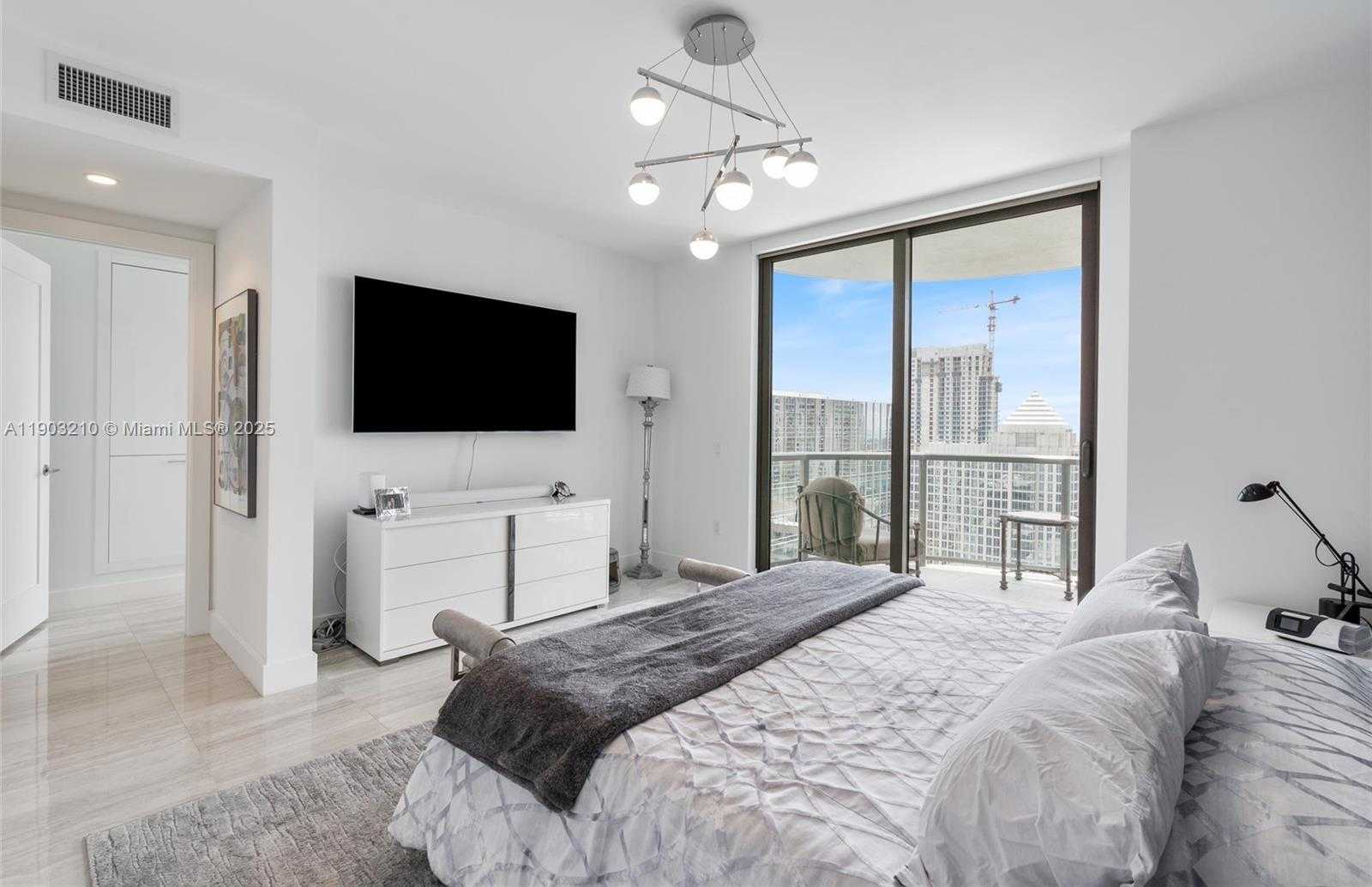 Imagen de Pequeño Objeto