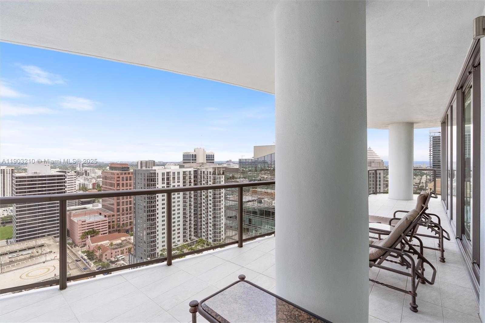 Imagen de Pequeño Objeto