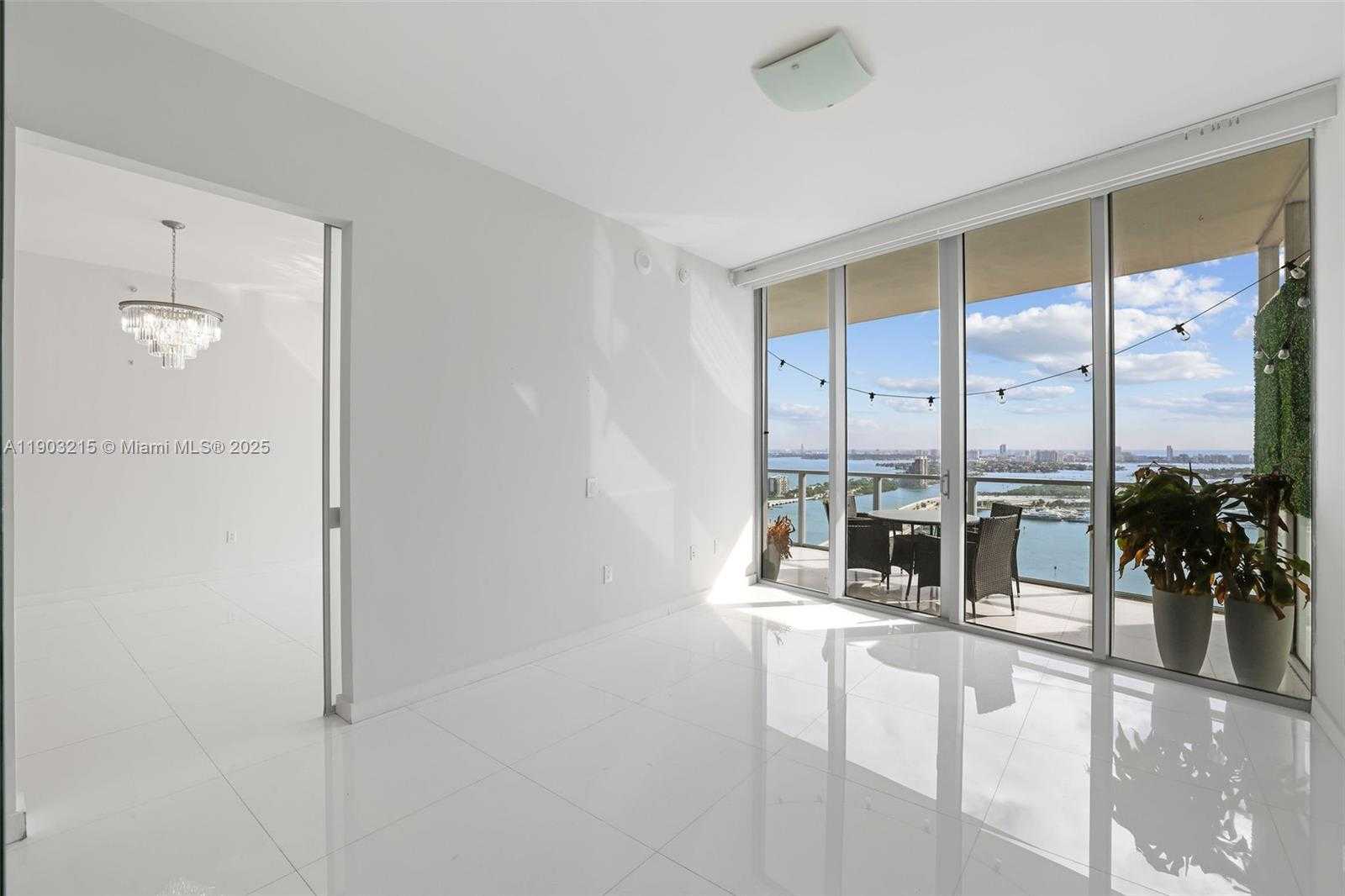 Small Image of 1100 BISCAYNE BLVD #3303, Miami Number 17