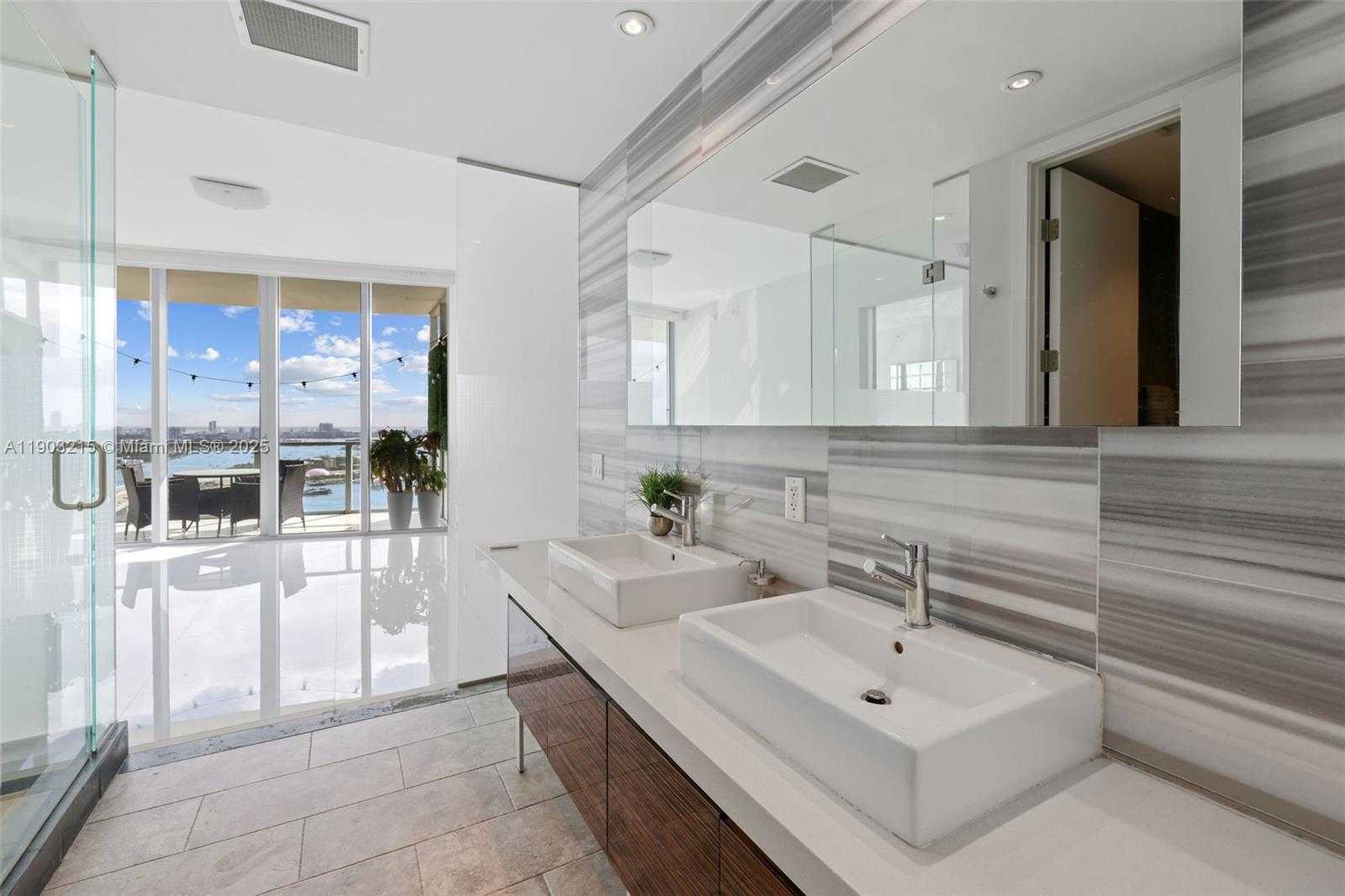 Small Image of 1100 BISCAYNE BLVD #3303, Miami Number 20