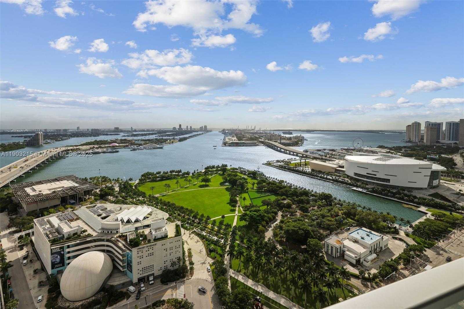 Small Image of 1100 BISCAYNE BLVD #3303, Miami Number 41