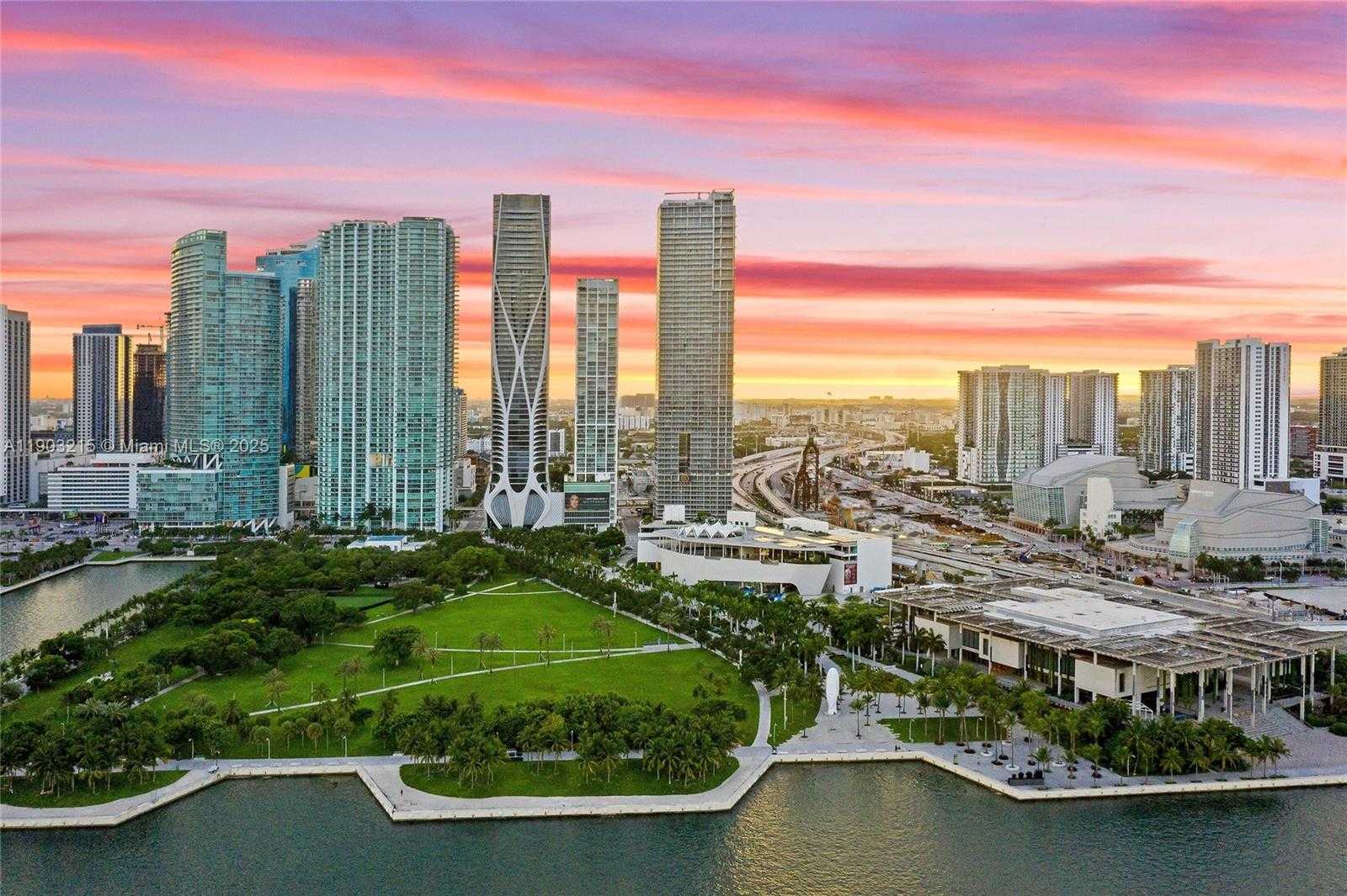 Small Image of 1100 BISCAYNE BLVD #3303, Miami Number 47