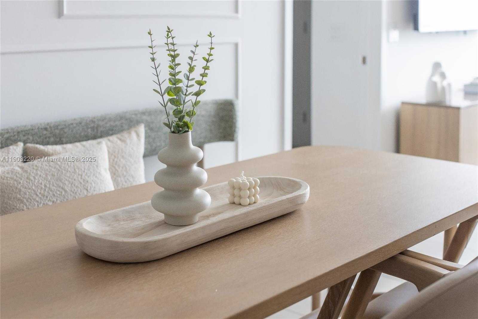 Small Image of 159 NORTH EAST 6TH ST #3615, Miami Number 11