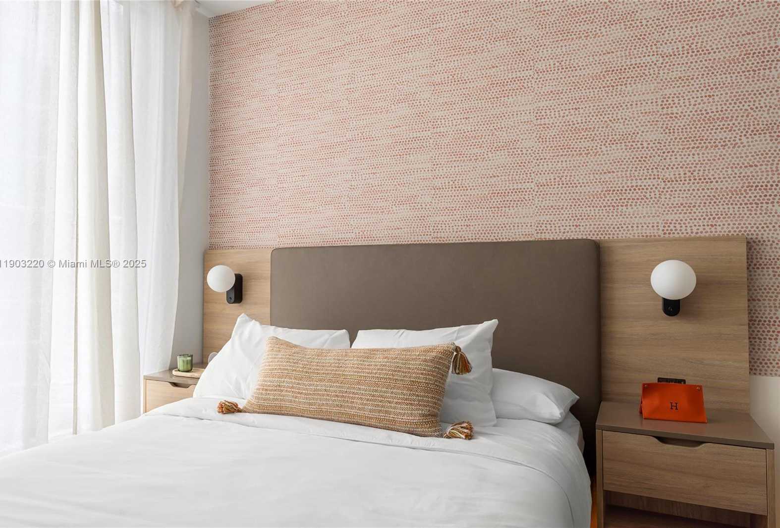 Small Image of 159 NORTH EAST 6TH ST #3615, Miami Number 42