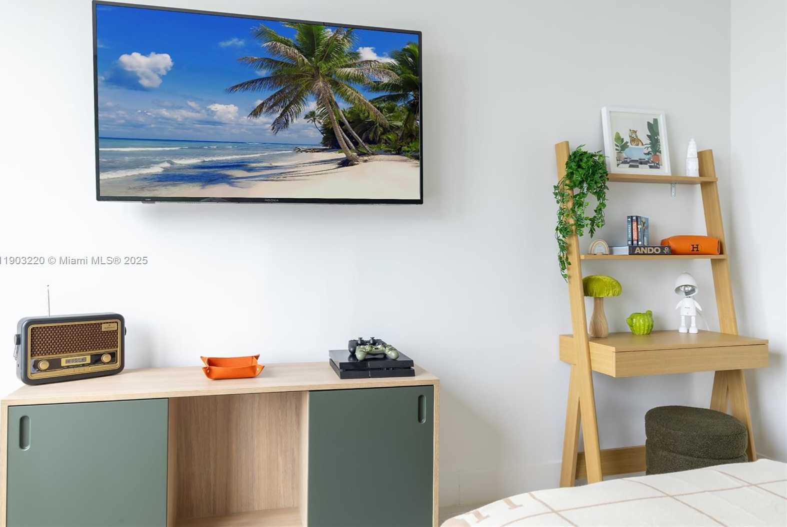 Small Image of 159 NORTH EAST 6TH ST #3615, Miami Number 53