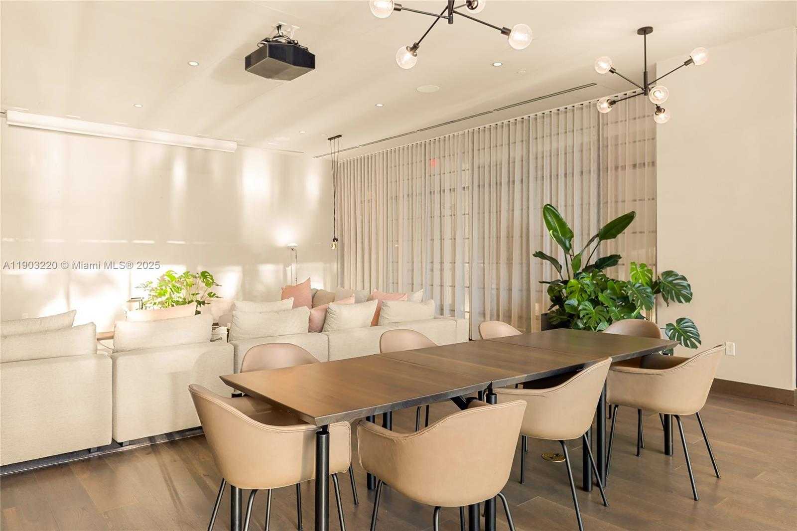 Small Image of 159 NORTH EAST 6TH ST #3615, Miami Number 77