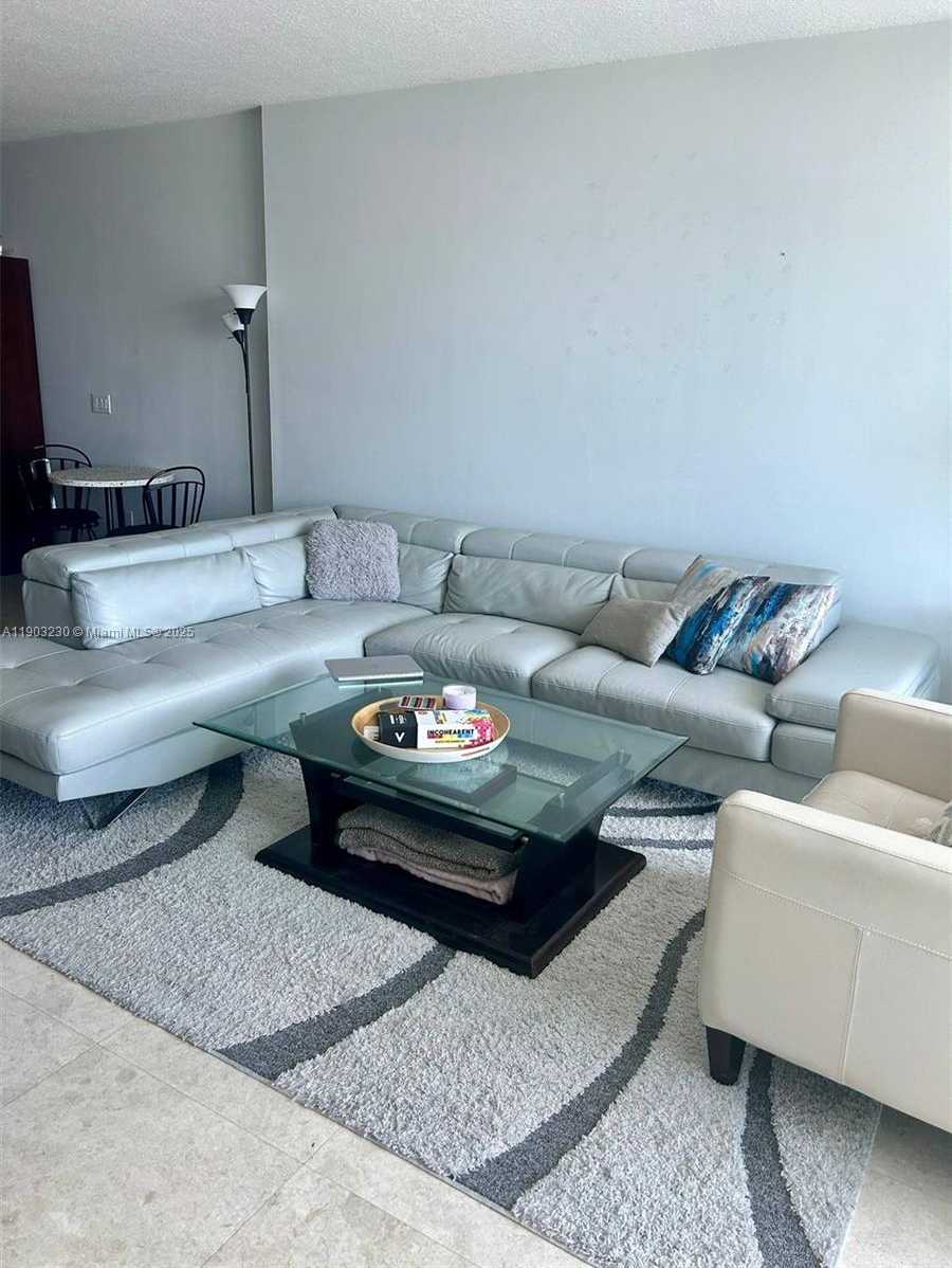 Small Image of 185 SOUTH WEST 7 ST #1802, Miami Number 19