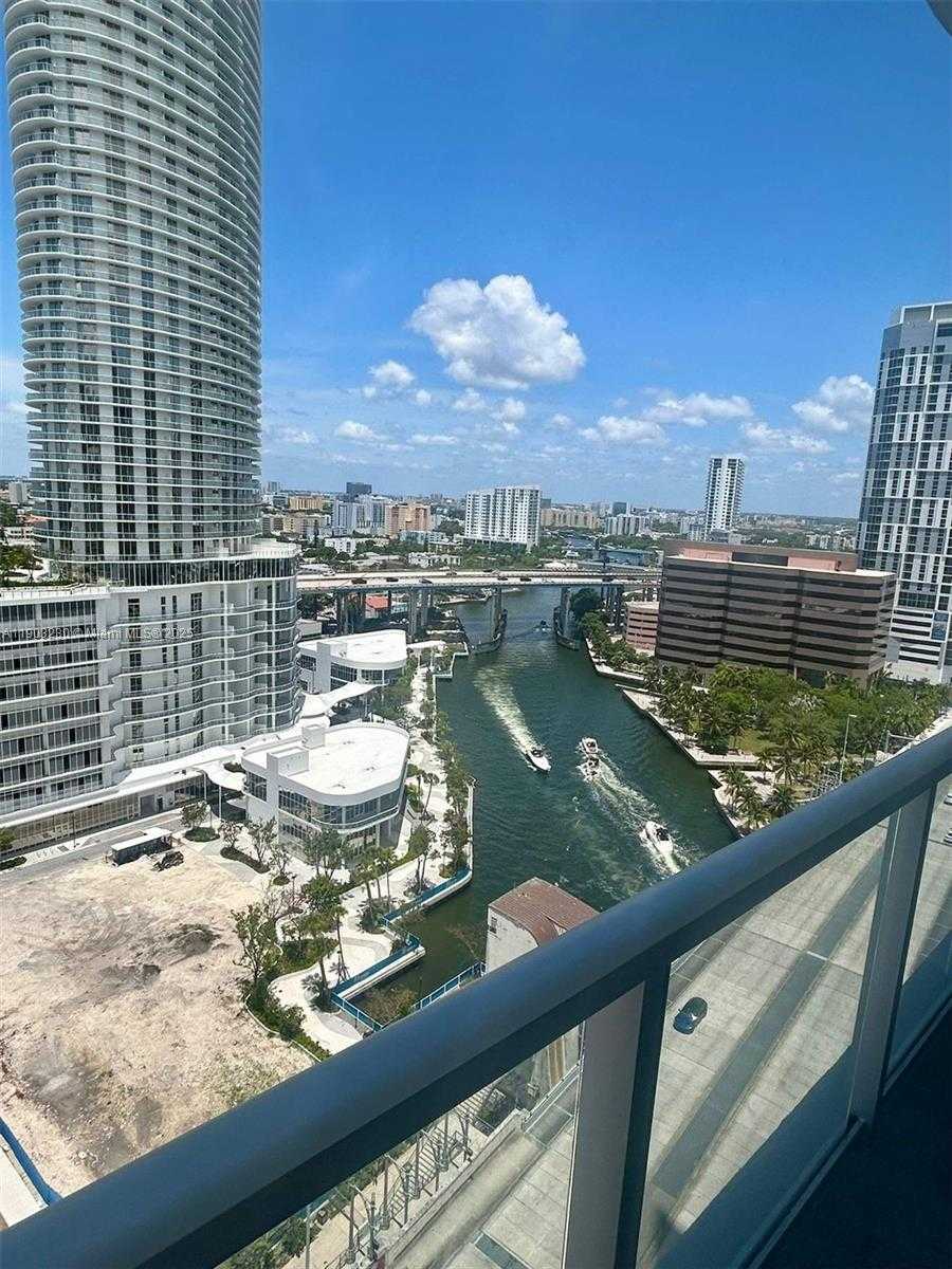 Small Image of 185 SOUTH WEST 7 ST #1802, Miami Number 25