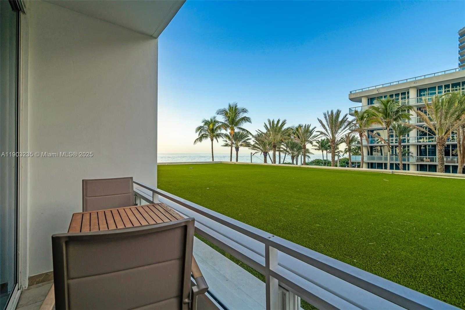 Small Image of 6801 COLLINS AVE #Door #214 Legal Door #209, Miami Beach Number 16