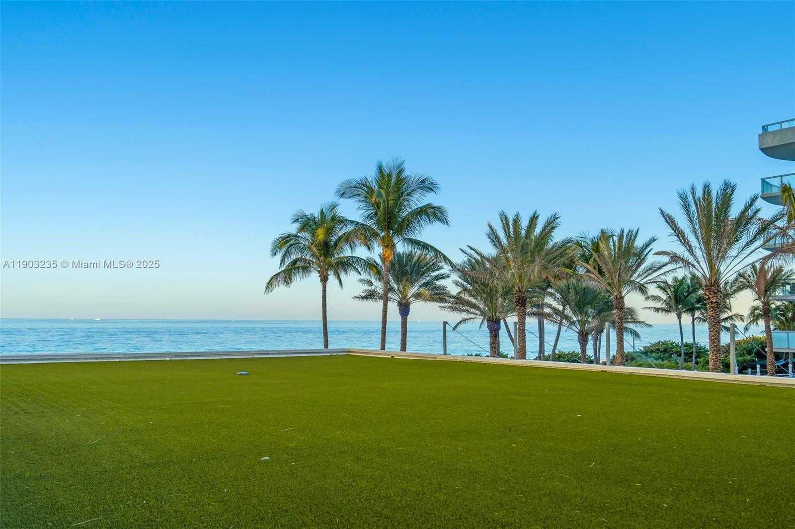 Small Image of 6801 COLLINS AVE #Door #214 Legal Door #209, Miami Beach Number 17