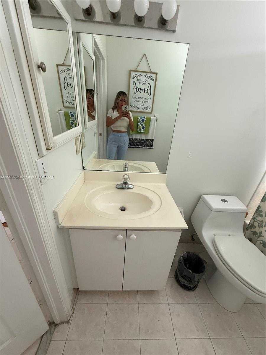 Small Image of 5605 NORTH WEST 109TH AVE #76, Doral Number 15