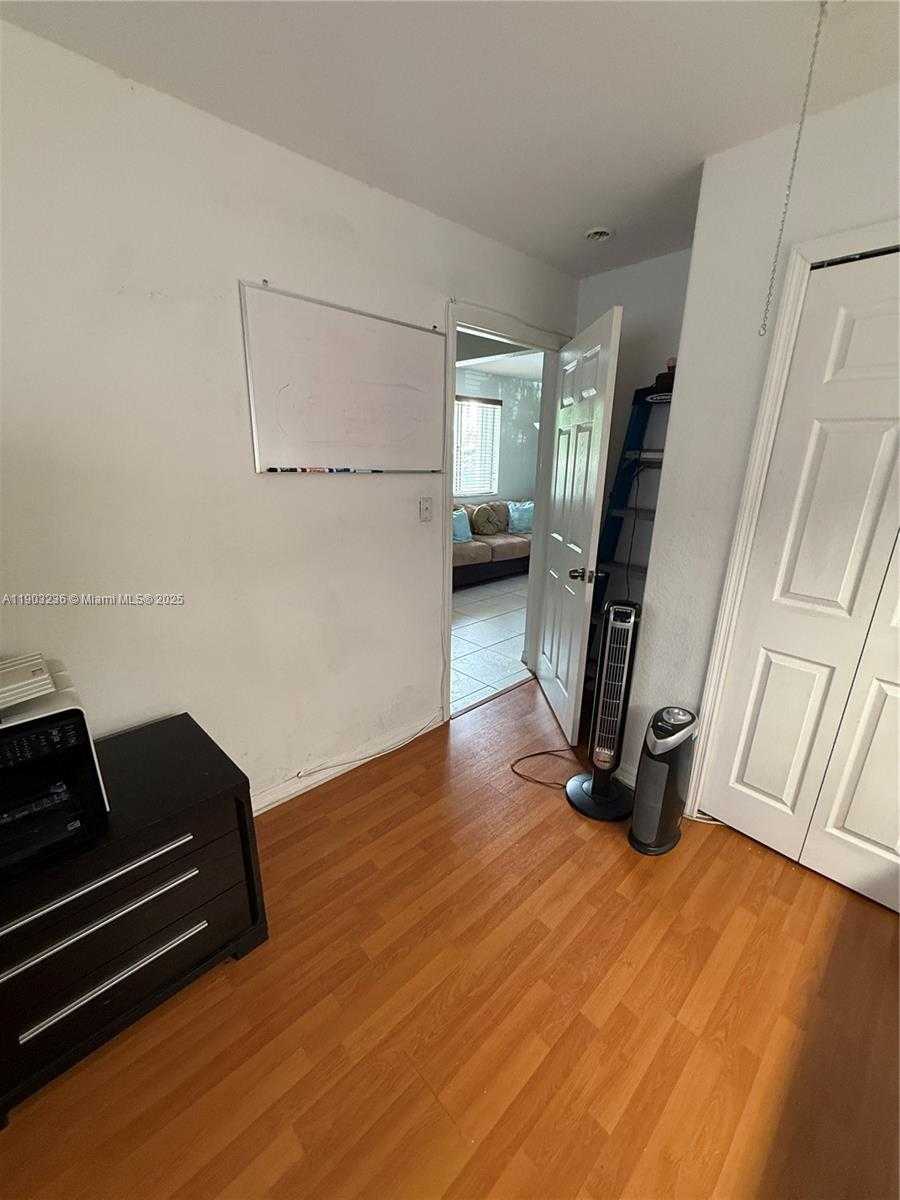 Small Image of 5605 NORTH WEST 109TH AVE #76, Doral Number 22