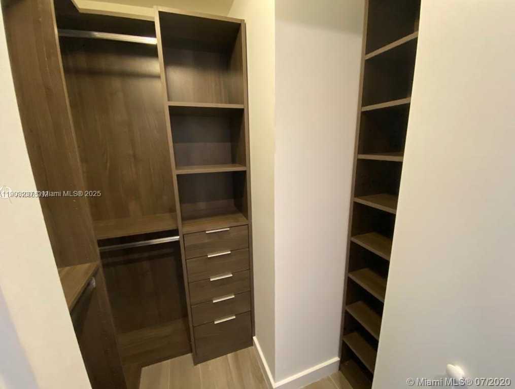 Small Image of 1100 SOUTH MIAMI AVE #3011, Miami Number 8