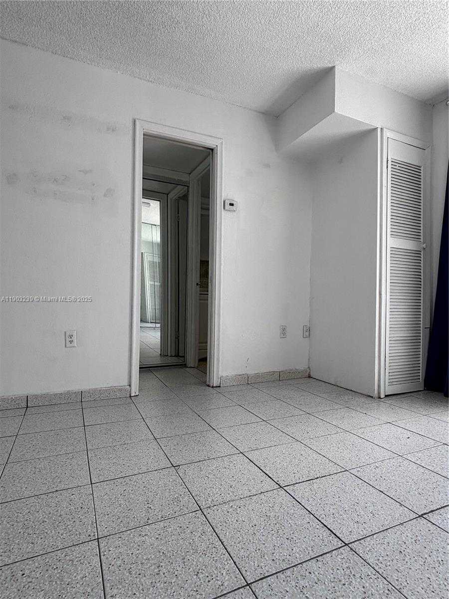 Small Image of 1750 JAMES AVE #9C, Miami Beach Number 8