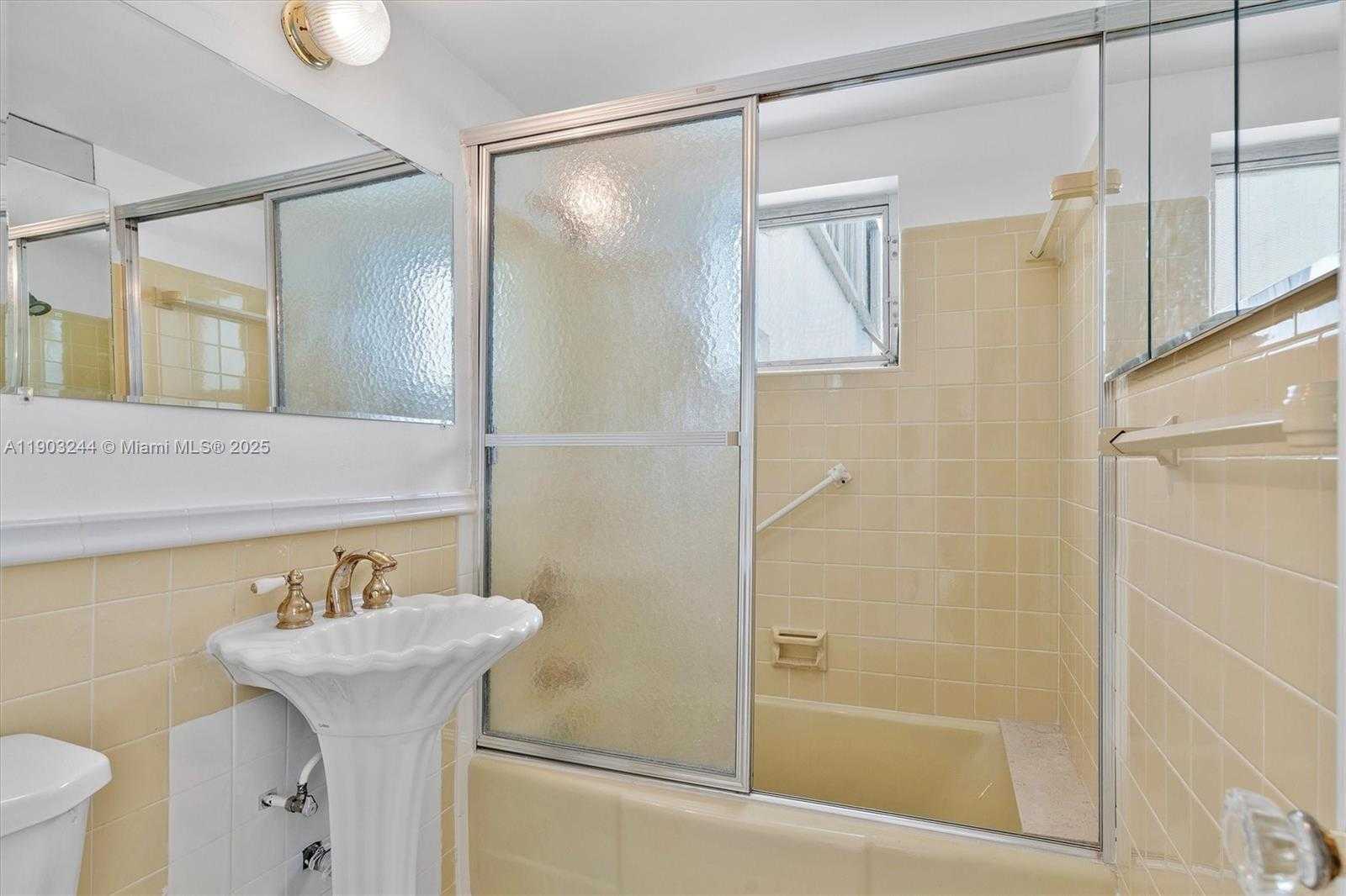 Small Image of 10300 WEST BAY HARBOR DR #8B, Bay Harbor Islands Number 16