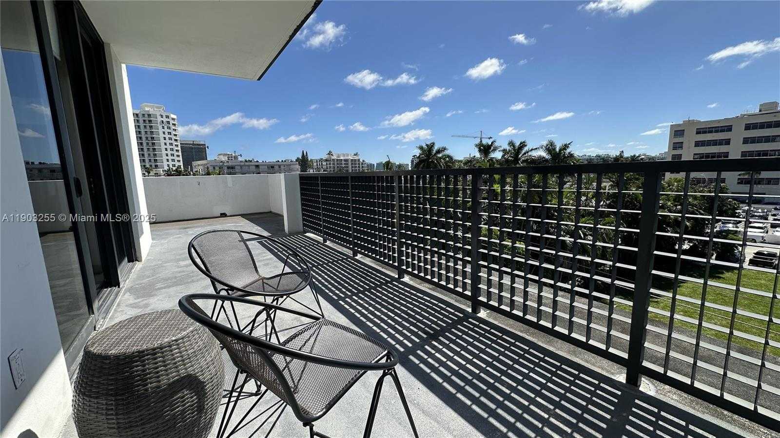 Small Image of 1120 98TH ST #303, Bay Harbor Islands Number 16