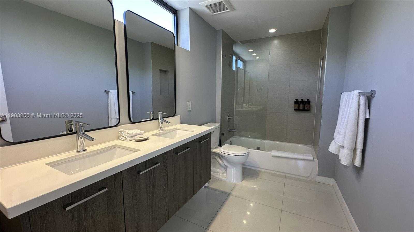 Small Image of 1120 98TH ST #303, Bay Harbor Islands Number 21