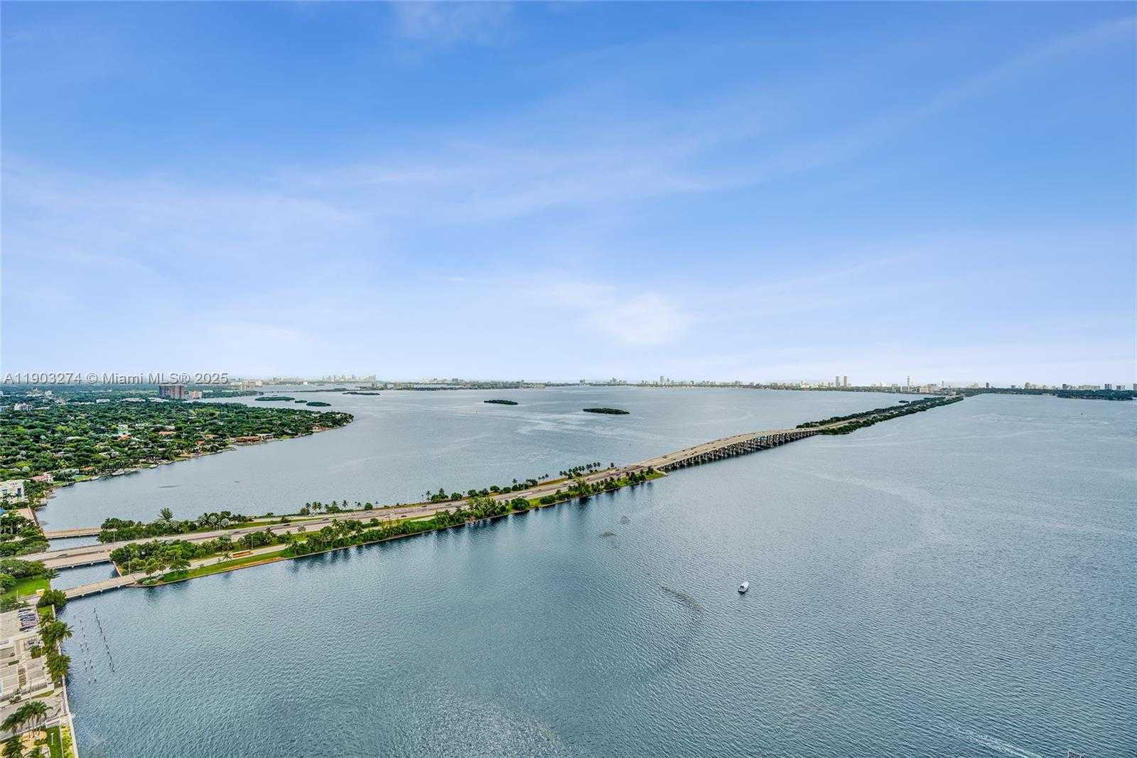 Imagen de Pequeño Objeto