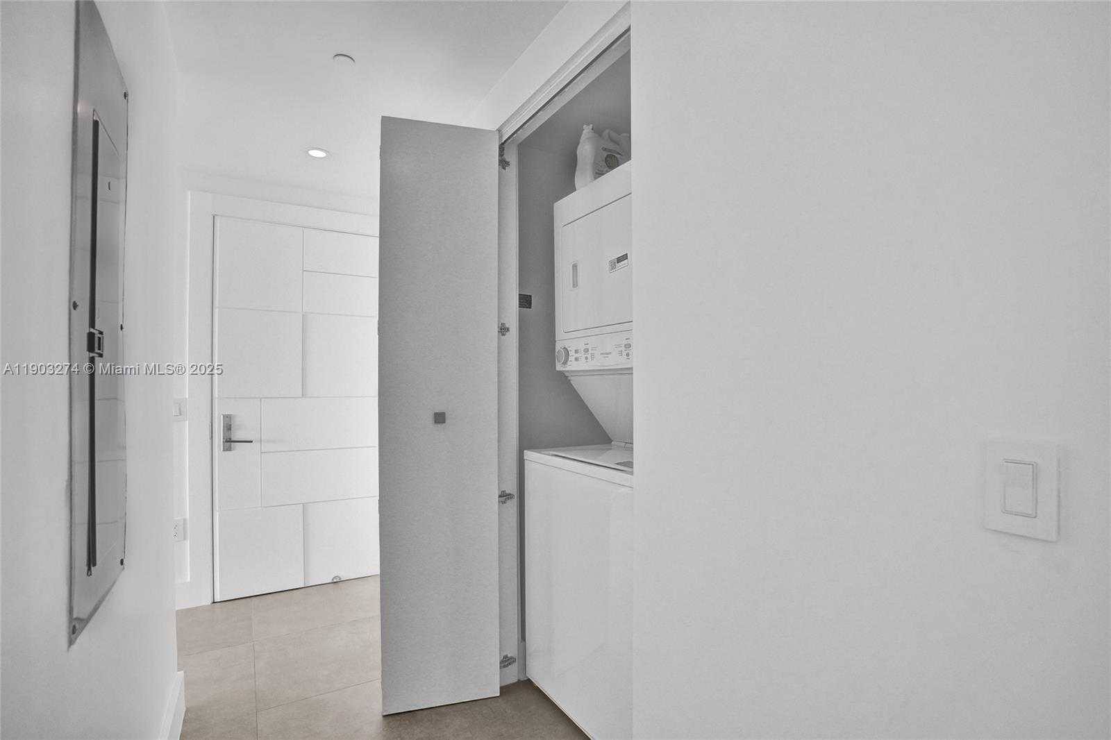 Imagen de Pequeño Objeto